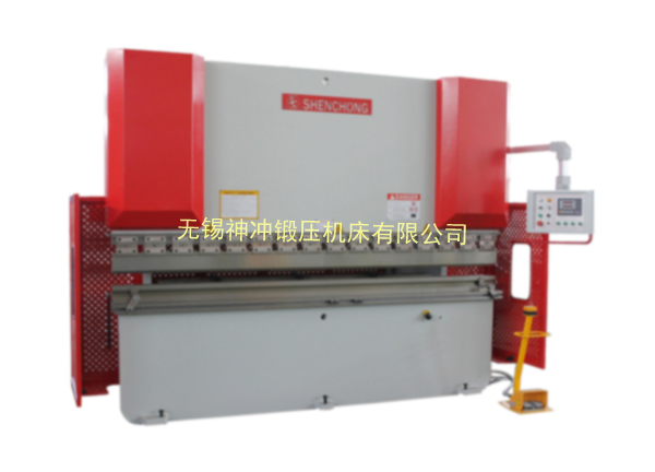 WC67Y-100T3200液壓折彎?rùn)C(jī)圖片3.jpg WC67Y-100T3200液壓折彎?rùn)C(jī)圖片3.jpg