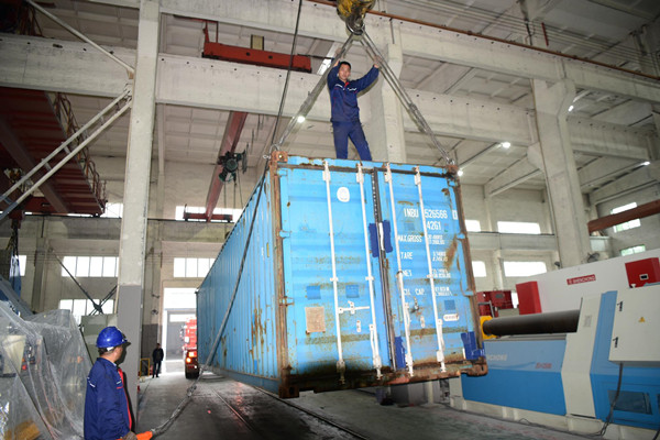 神沖機(jī)器準(zhǔn)備發(fā)貨.jpg 神沖機(jī)器準(zhǔn)備發(fā)貨.jpg