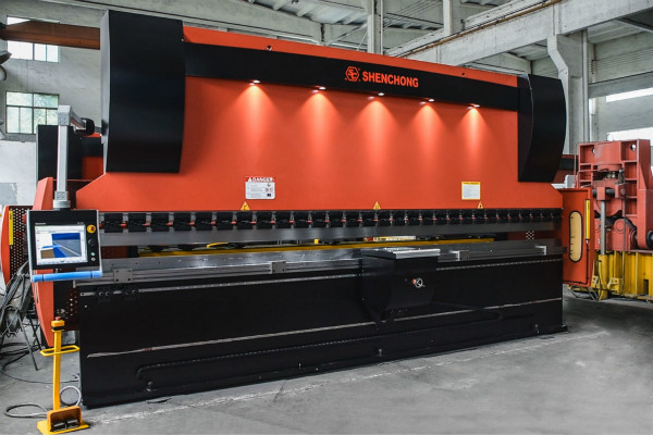 電液同步數(shù)控折彎機(jī) 電液同步數(shù)控折彎機(jī)