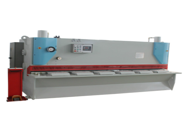 液壓剪板機(jī)使用的一些常見問題 液壓剪板機(jī)使用的一些常見問題